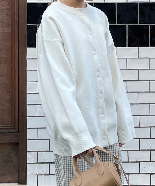 w closet(ダブルクローゼット)の「★先行予約★ニジュウス両A面クルーカーディガン【1月下旬入荷】(トップス・レディース・オフホワイト/イエロー/グリーン/Sイエロー/ブルー/オフ・FREE)」の1枚目の写真