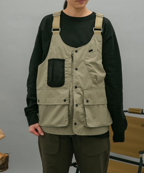 EKAL(エカル)の「【別注】NANGA×EKAL TAKIBIベスト(その他・メンズ・KHKGRY/BEG・M/L)」の2枚目の写真