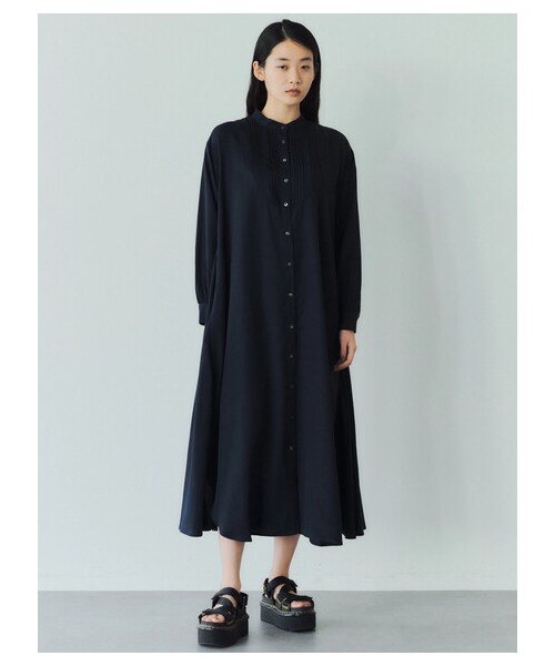 GARAGE OF GOOD CLOTHING（ガレージオブグッドクロージング）の「ピンタックヨークワンピース（ワンピース/ドレス・ホワイト/ベージュ/ネイビー・F）」の11枚目の写真