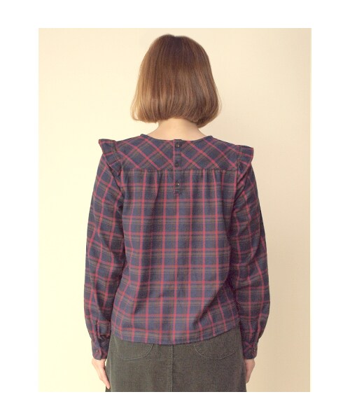 w closet(ダブルクローゼット)の「チェック肩フリル長袖プルオーバー(トップス・レディース・レッド/グリーン/ブルー・FREE)」の6枚目の写真