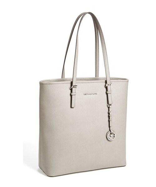 MICHAEL KORS(マイケルコース)の「MICHAEL Michael Kors North/South Saffiano Leather Tote(トートバッグ・レディース・Black/Pearl Grey/Fuschia/Luggage)」の4枚目の写真