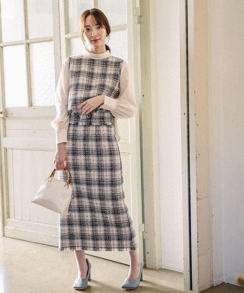 Andemiu（アンデミュウ）の「バンブーハンドルバッグ（バッグ・レディース・ブラック19/アイボリー52/ブルー80・F）」の7枚目の写真