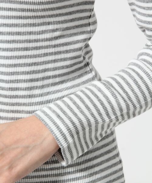 HARE（ハレ）の「リブキリカエタートルプルオーバー（トップス・レディース・オフホワイト/ブラック・FREE）」の9枚目の写真