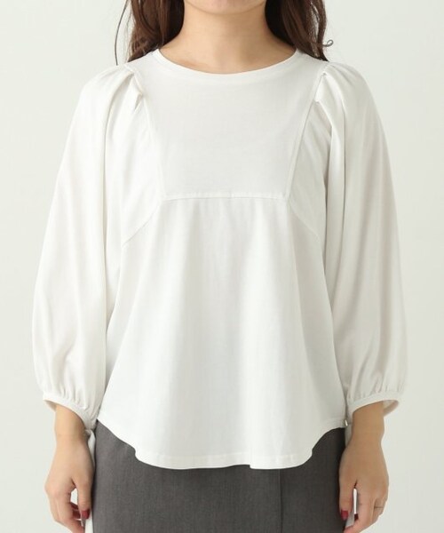 ENsMOL.(エンスモール)の「ショルダータックプルオーバー(トップス・レディース・クロ/オフシロ・FREE)」の6枚目の写真