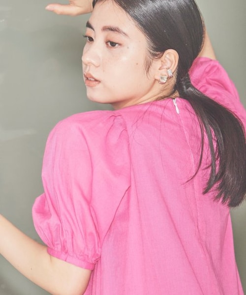 ENsMOL.（エンスモール）の「パフスリーブロングワンピース（ワンピース/ドレス・レディース・クロ/ブルー/ピンク・FREE）」の5枚目の写真