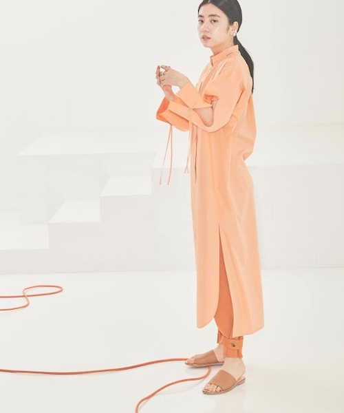 ENsMOL.（エンスモール）の「スリットシャツワンピース（ワンピース/ドレス・レディース・オレンジ/オフシロ・FREE）」の3枚目の写真