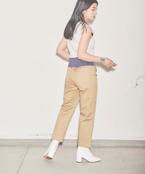 ENsMOL.(エンスモール)の「Vネックショートニットベスト(トップス・レディース・オレンジ/スミクロ/オフ系・FREE)」の6枚目の写真