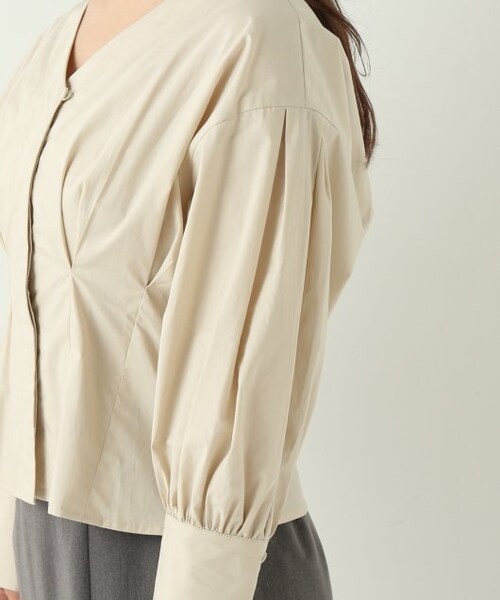 ENsMOL.（エンスモール）の「ウエストフィットロングカフスブラウス（トップス・レディース・クロ/ベージュ/オフシロ・FREE）」の13枚目の写真