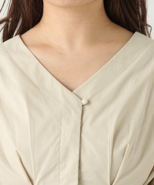 ENsMOL.（エンスモール）の「ウエストフィットロングカフスブラウス（トップス・レディース・クロ/ベージュ/オフシロ・FREE）」の9枚目の写真