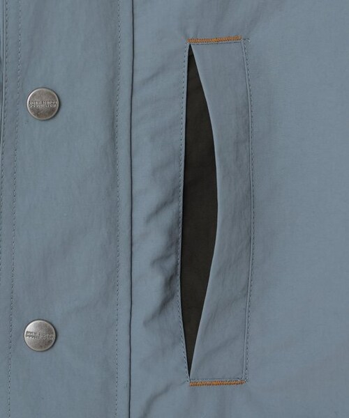 DOUBLE NAME（ダブルネーム）の「リバーシブルマウンテンパーカーブルゾン（ジャケット/アウター・レディース・サックス/ベージュ/スミクロ・FREE）」の6枚目の写真