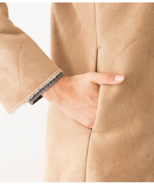 LE JUN（ルジュン）の「フェイクムートンフーデットブルゾン（ブルゾン・レディース・オフホワイト/ベージュ・S/M）」の9枚目の写真