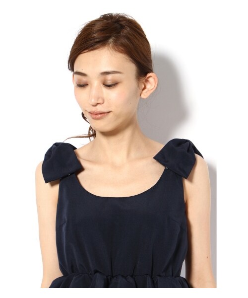 LIMITLESS LUXURY（リミットレスラグジュアリー）の「【店頭人気追加商品】ショルダーリボングログランペプワンピース（ワンピース・レディース・ブラック/ネイビー・36/38）」の6枚目の写真