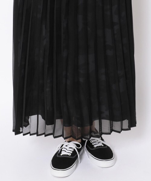 AVIREX（アヴィレックス）の「PLEATED CHIFFON CAMO PRINTSKIRT/ プリーツシフォンカモプリントスカート（スカート・WHITE/CAMO/CHARCOL/CAMO/L/BLUE/CAMO・F）」の6枚目の写真