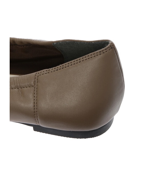 earth music&ecology(アースミュージックアンドエコロジー)の「【予約】ORiental TRaffic ギャザーパンプス(シューズ・アイボリー/ブラック/ブラウン・S/M/L)」の5枚目の写真