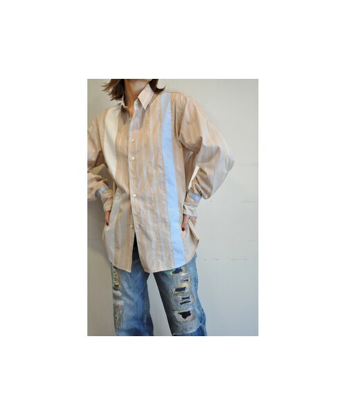 hippiness(ヒッピネス)の「フェイバリットシングシャツ(シャツ/ブラウス・レディース・ブラック/ベージュ・one)」の2枚目の写真
