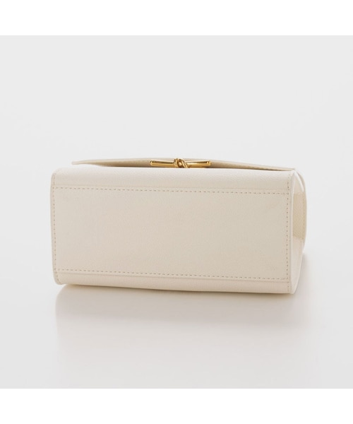 CHARLES & KEITH(チャールズ & キース)の「【2022 SPRING 新作】ハクスリーメタリック プッシュロックトップハンドル / Huxley Metallic Push-Lock Top Handle Bag ((その他・レディース・Cream・S/FREE)」の3枚目の写真