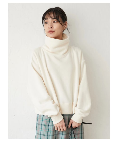 Green Parks(グリーンパークス)の「・ELENCARE DUEオフタートルキモウプルオーバー(トップス・オフホワイト/ピンク/グリーン/ネイビー・F)」の1枚目の写真