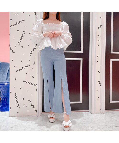 lilLilly(リルリリー)の「スカラップデニムパンツ【2022S/S】(パンツ・レディース・LT BLUE/S/LT BLUE/M/BLUE/S/BLUE/M/BLACK/S/BLACK/M)」の11枚目の写真
