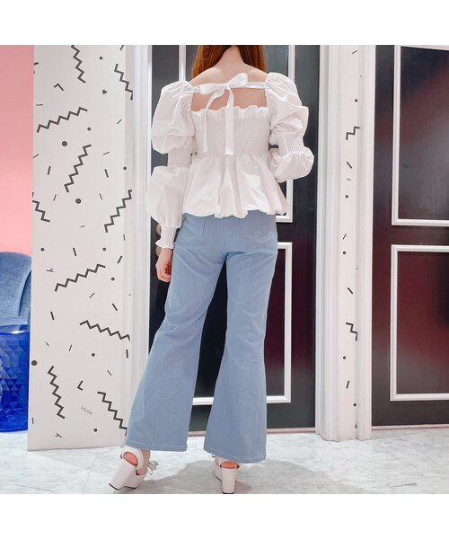 lilLilly(リルリリー)の「スカラップデニムパンツ【2022S/S】(パンツ・レディース・LT BLUE/S/LT BLUE/M/BLUE/S/BLUE/M/BLACK/S/BLACK/M)」の13枚目の写真