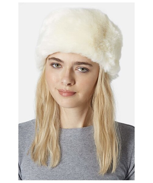 TOPSHOP(トップショップ)の「Topshop Faux Fur Hat(帽子・レディース・Cream・Approx. inner circumference: 23".)」の3枚目の写真