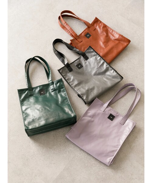 koe（コエ）の「フェイクレザースクエアトート（その他・ブラック/グレーベージュ/ライトカーキ/A・F）」の5枚目の写真