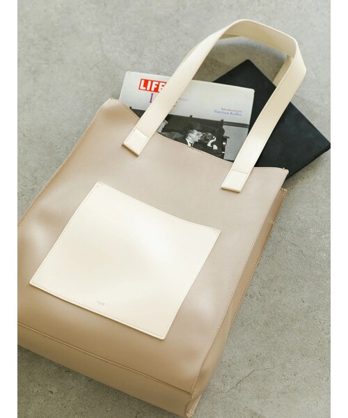 koe(コエ)の「フロントポケットスクエアトート(その他・アイボリー/チャコールグレー/グレーベージュ・F)」の8枚目の写真