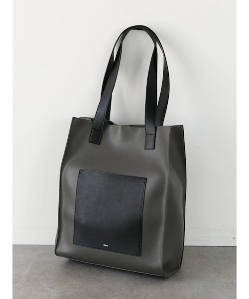 koe(コエ)の「フロントポケットスクエアトート(その他・アイボリー/チャコールグレー/グレーベージュ・F)」の1枚目の写真