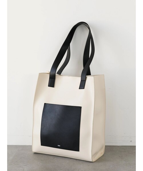 koe(コエ)の「フロントポケットスクエアトート(その他・アイボリー/チャコールグレー/グレーベージュ・F)」の3枚目の写真