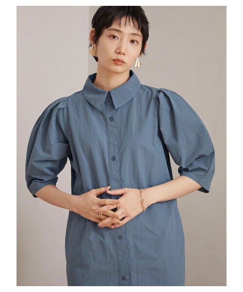 Green　Parks（グリーンパークス）の「【予約】armonia.衿付き前ボタンワンピース（ワンピース/ドレス・オフホワイト/サックスブルー/ブルー・F）」の4枚目の写真