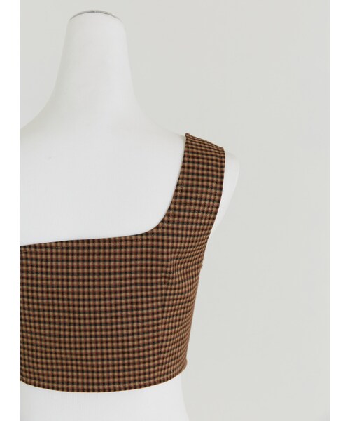 Marjorie（マージョリー）の「昨日豔遇，不對稱肩帶短版格紋背心（トップス・レディース・咖格・S/M）」の9枚目の写真