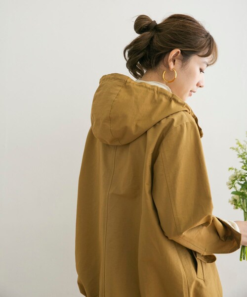 URBAN RESEARCH(アーバンリサーチ)の「羅緞尼龍連帽外套(ジャケット/アウター・レディース・炭灰色/駝色・FREE)」の10枚目の写真