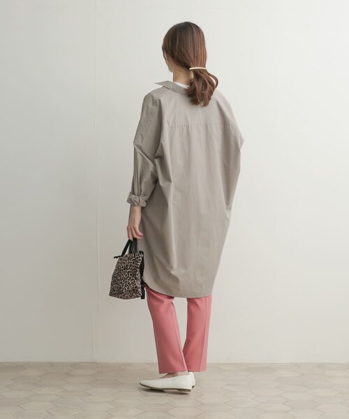 URBAN RESEARCH DOORS（アーバンリサーチドアーズ）の「カラーストレッチトラウザー（その他・レディース・GREEN/PINK/BLUE・0/1）」の13枚目の写真