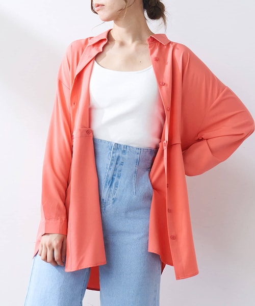 OLIVE des OLIVE（オリーブデオリーブ）の「２ウェイゆるシャツ（シャツ/ブラウス・レディース・ホワイト/オフホワイト/ピンク/グリーン・FREE）」の4枚目の写真