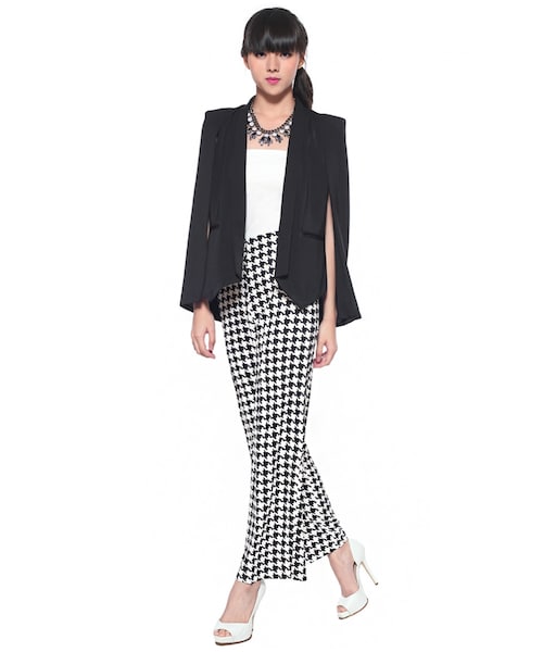 Love,Bonito（ラブボニート）の「COVET Eve Cape Blazer（その他・レディース・Black/White・L/M/S/XL/XS）」の7枚目の写真