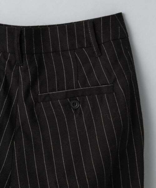 JEANASIS（ジーナシス）の「ピンストタックトラウザー（パンツ・レディース・ブラック/キャメル/ネイビー・S/M）」の9枚目の写真
