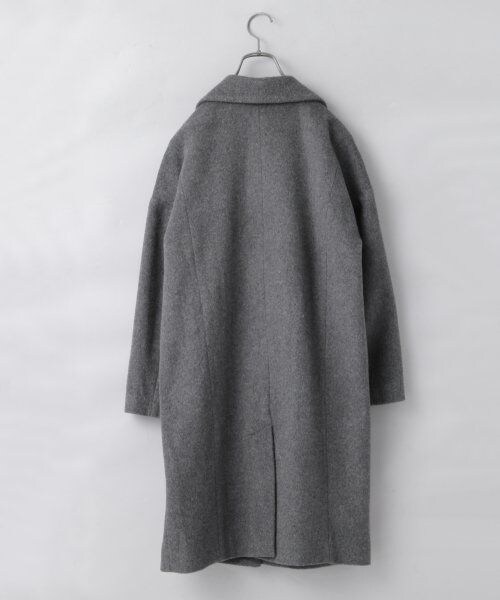 JEANASIS（ジーナシス）の「BIGチェスターコート（ジャケット/アウター・レディース・ブラック/グレー/ベージュ・ＦREE）」の4枚目の写真