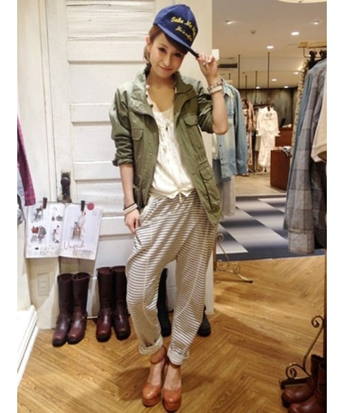 Ungrid（アングリッド）の「スタンドカラーミリタリーJK（ジャケット/アウター・レディース・ベージュ/カーキ・S/M）」の3枚目の写真