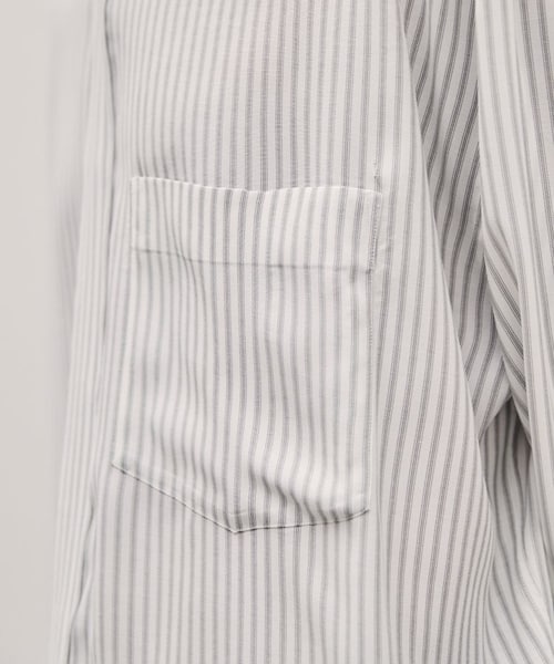 LIDNM（リドム）の「VISCOSE STRIPE SHIRT（シャツ/ブラウス・メンズ・ホワイト・M/L）」の8枚目の写真