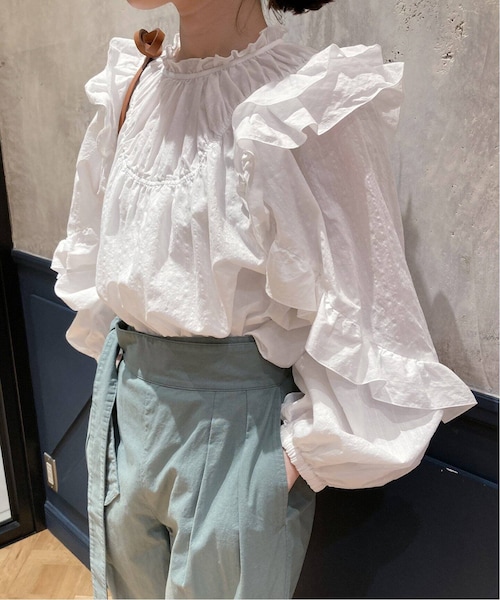 IENA（イエナ）の「《予約》IENA LA BOUCLE コットンドビー フリルブラウス◆（その他・ホワイト/フリー）」の21枚目の写真