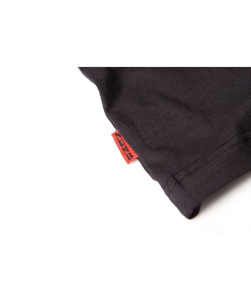 Slightly Numb（スライトリーナム）の「AM I EVIL TANK TOPS（ジャケット/アウター・White/Black・02/03）」の3枚目の写真