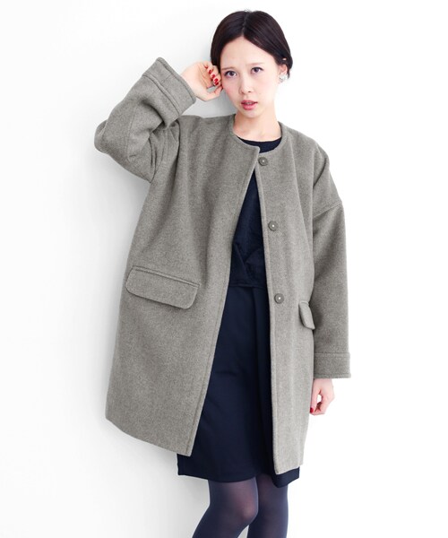 KBF(ケイビーエフ)の「皮草披肩繭型大衣(ジャケット/アウター・レディース・灰駝雙色/藏青棕雙色/炭黑膚雙色・one)」の8枚目の写真