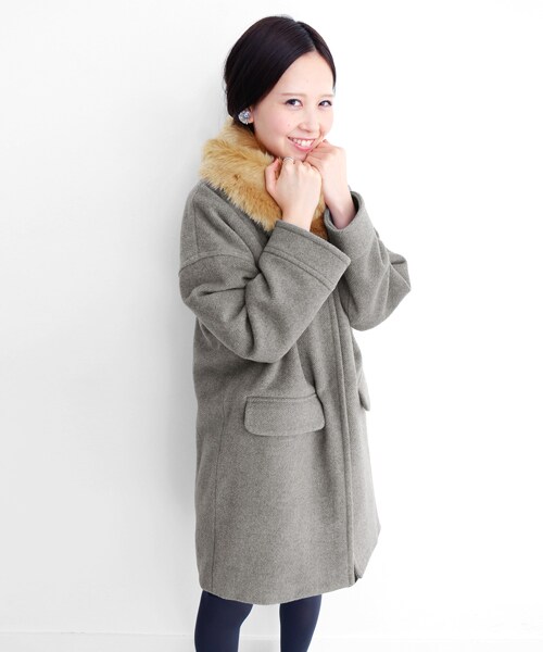 KBF(ケイビーエフ)の「皮草披肩繭型大衣(ジャケット/アウター・レディース・灰駝雙色/藏青棕雙色/炭黑膚雙色・one)」の5枚目の写真