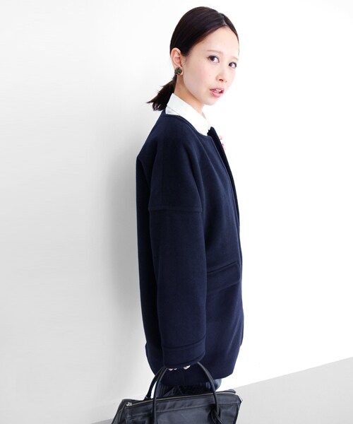 KBF(ケイビーエフ)の「皮草披肩繭型大衣(ジャケット/アウター・レディース・灰駝雙色/藏青棕雙色/炭黑膚雙色・one)」の13枚目の写真