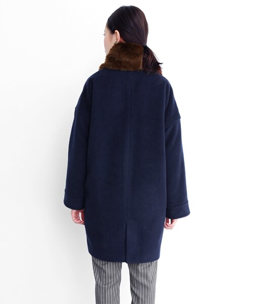 KBF(ケイビーエフ)の「皮草披肩繭型大衣(ジャケット/アウター・レディース・灰駝雙色/藏青棕雙色/炭黑膚雙色・one)」の22枚目の写真