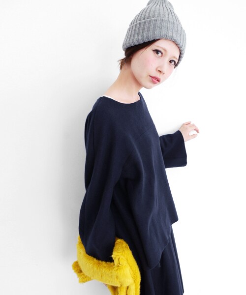 KBF(ケイビーエフ)の「超寬鬆套衫(トップス・レディース・黃色/藏青色/淺灰色・one)」の12枚目の写真