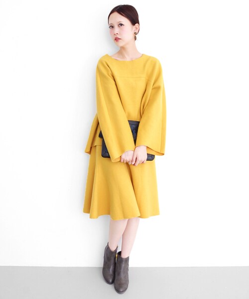 KBF(ケイビーエフ)の「超寬鬆套衫(トップス・レディース・黃色/藏青色/淺灰色・one)」の6枚目の写真