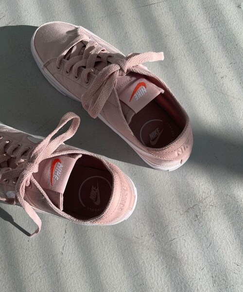 NIKE（ナイキ）の「NIKE コートレガシーキャンバス（その他・レディース・ホワイト/ピンクオックスフォ・23.5/24/24.5）」の5枚目の写真