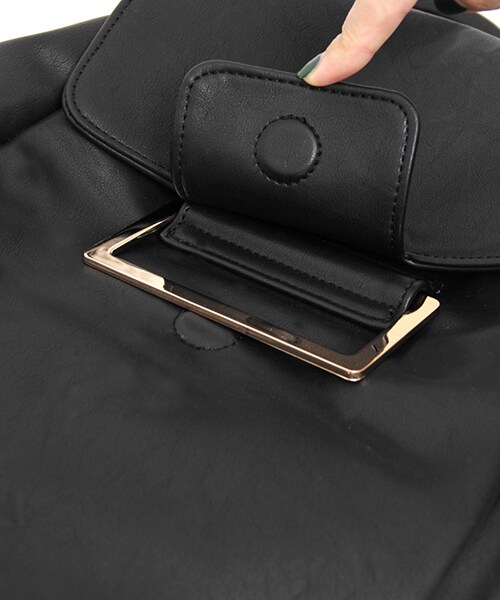 KBF（ケイビーエフ）の「金屬框造型背包（バッグ・レディース・藏青色/黑色・one）」の10枚目の写真