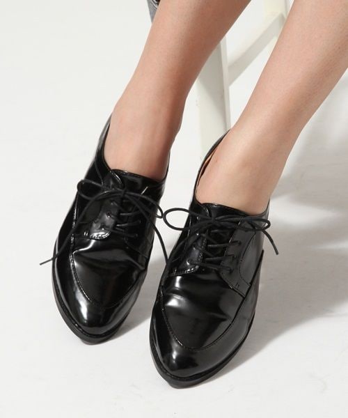 JEANASIS（ジーナシス）の「【先行予約】ポインテットレースUPシューズ（シューズ・レディース・ホワイト×ブラック/ブラック・M(23-23.5)/Ｌ(24-24.5)）」の2枚目の写真