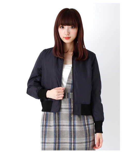 E hyphen world gallery(イーハイフンワールドギャラリー)の「ショートブルゾン(ブルゾン ・レディース・ブラック/カーキ/ネイビー・F)」の3枚目の写真